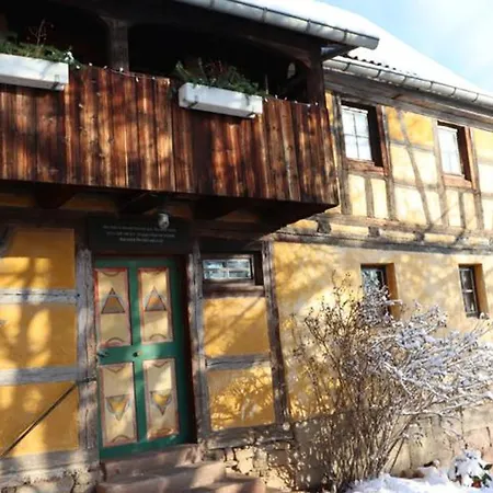 Wohnen Im Denkmal Апартаменты Gumperda